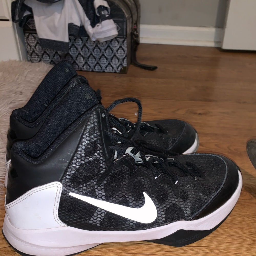 Nike Black and White Women's Sneakers